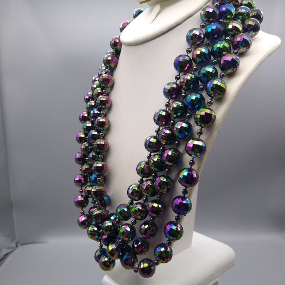 Retro Oil Slick Beads Necklace, Black Plastic Long Strand with Glossy AB Finish - Picture 3 of 5